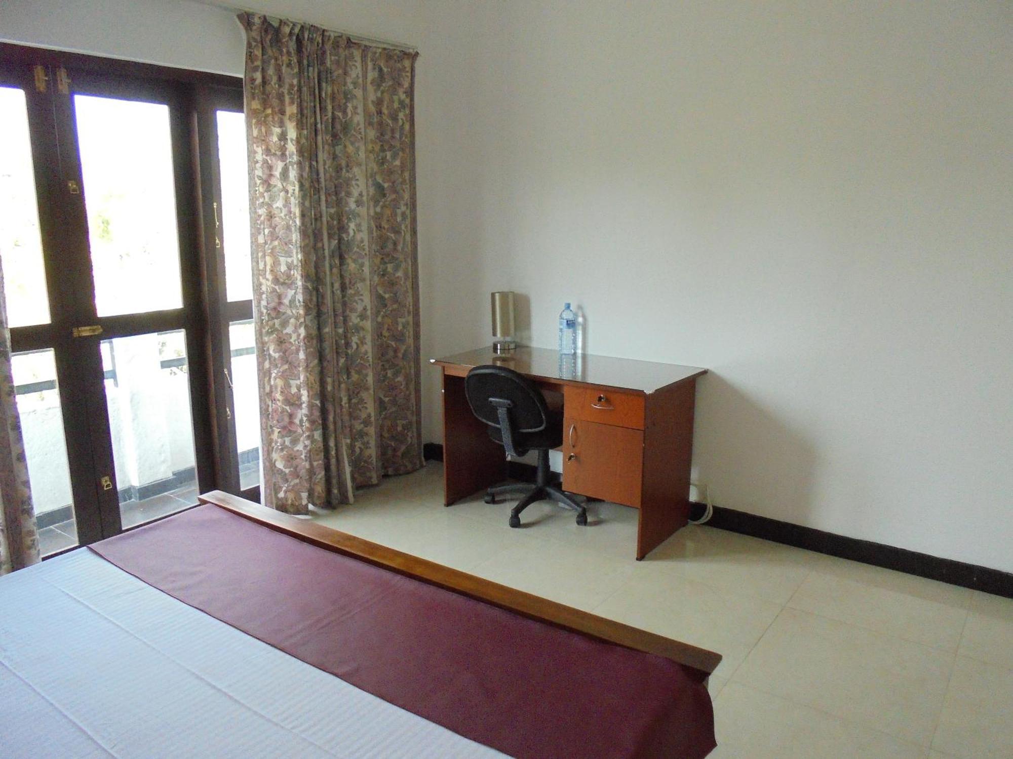 Jmf Hotel Negombo Luaran gambar
