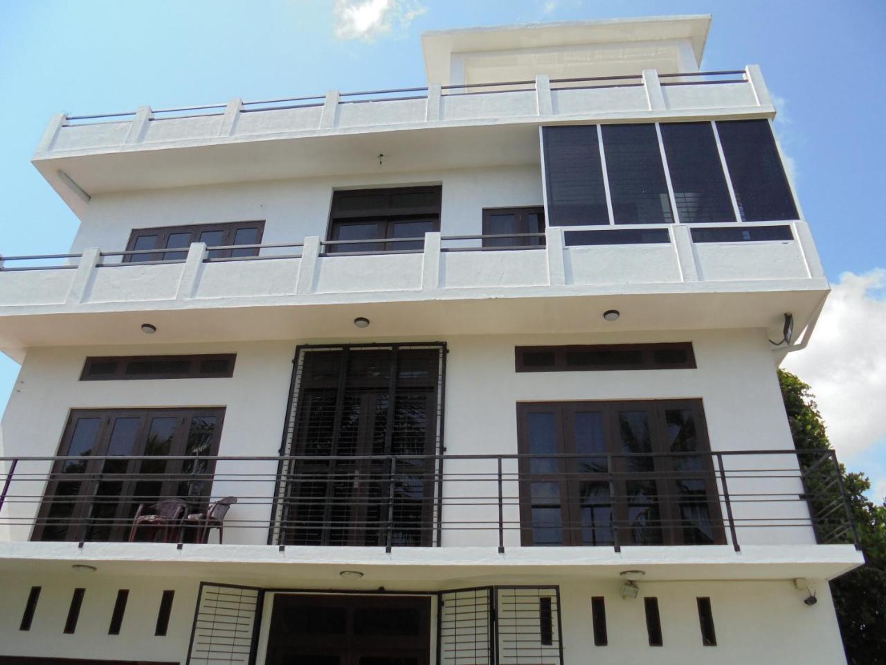 Jmf Hotel Negombo Luaran gambar