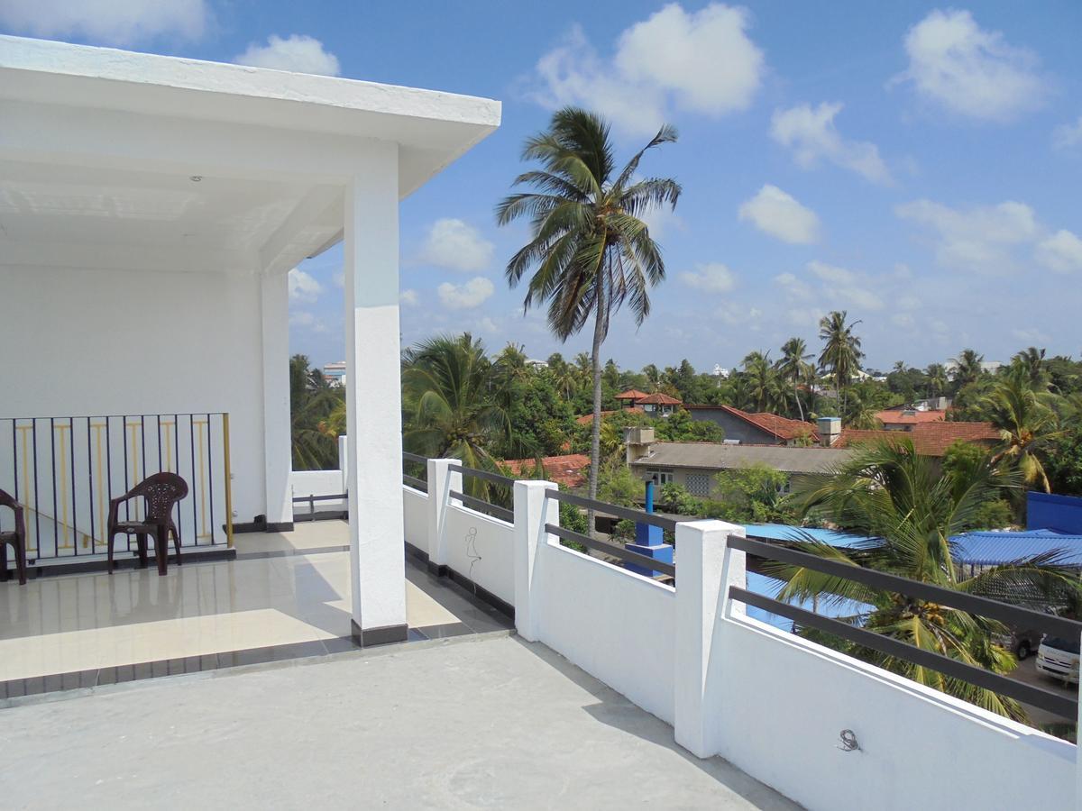Jmf Hotel Negombo Luaran gambar