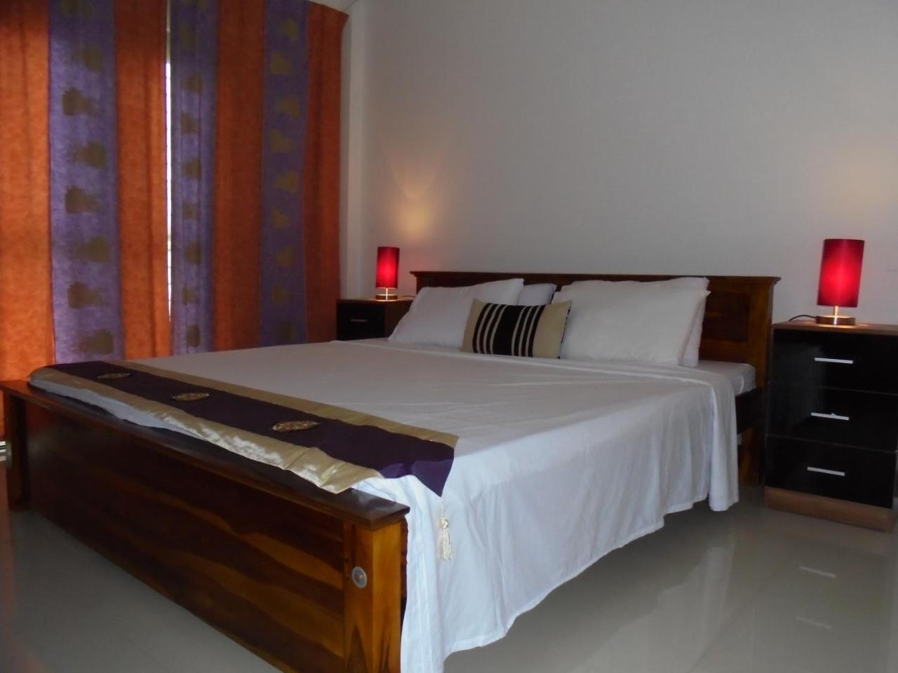 Jmf Hotel Negombo Luaran gambar