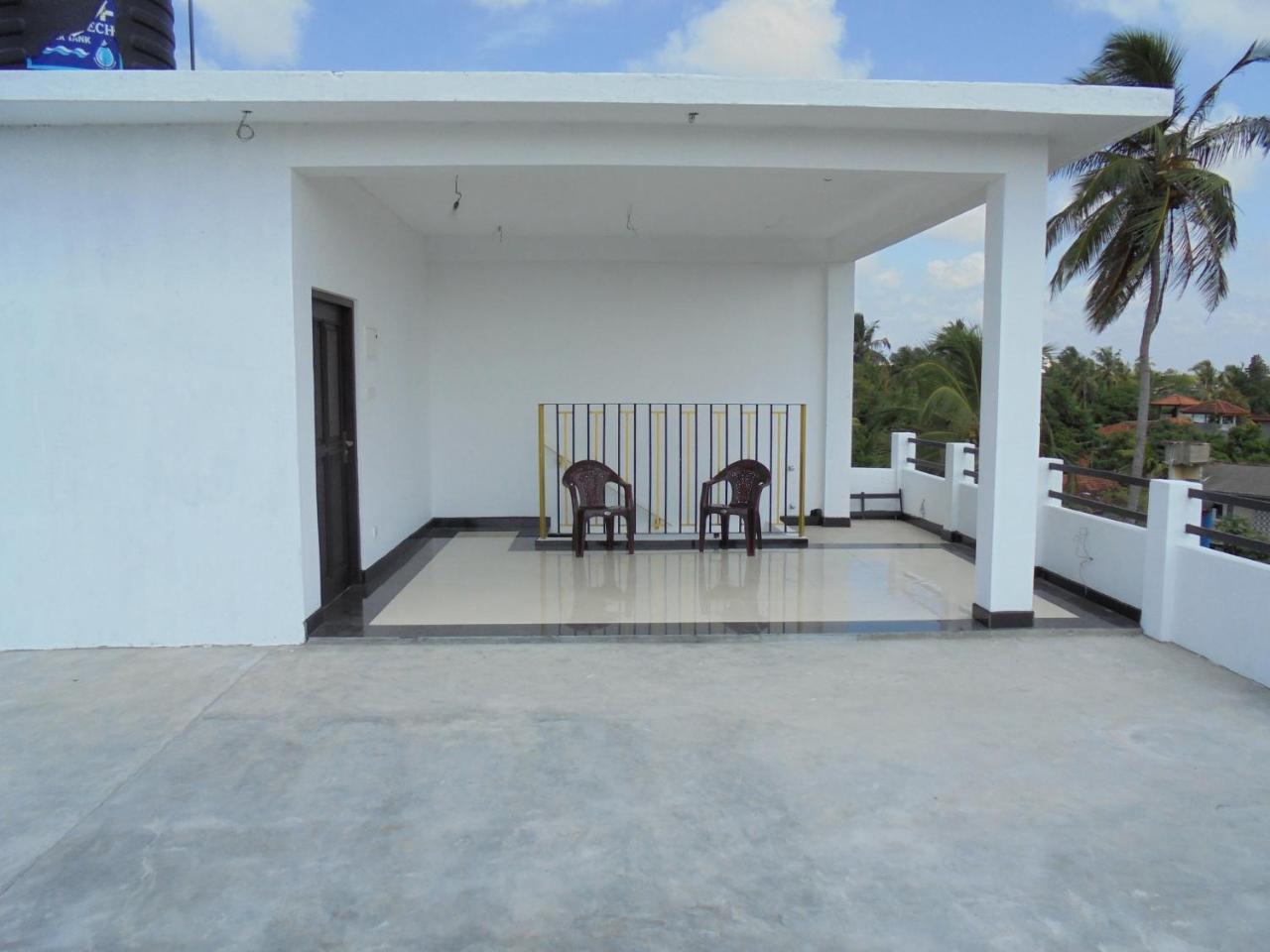 Jmf Hotel Negombo Luaran gambar