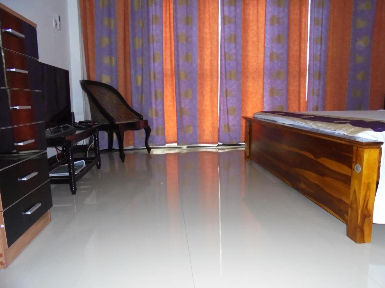 Jmf Hotel Negombo Luaran gambar