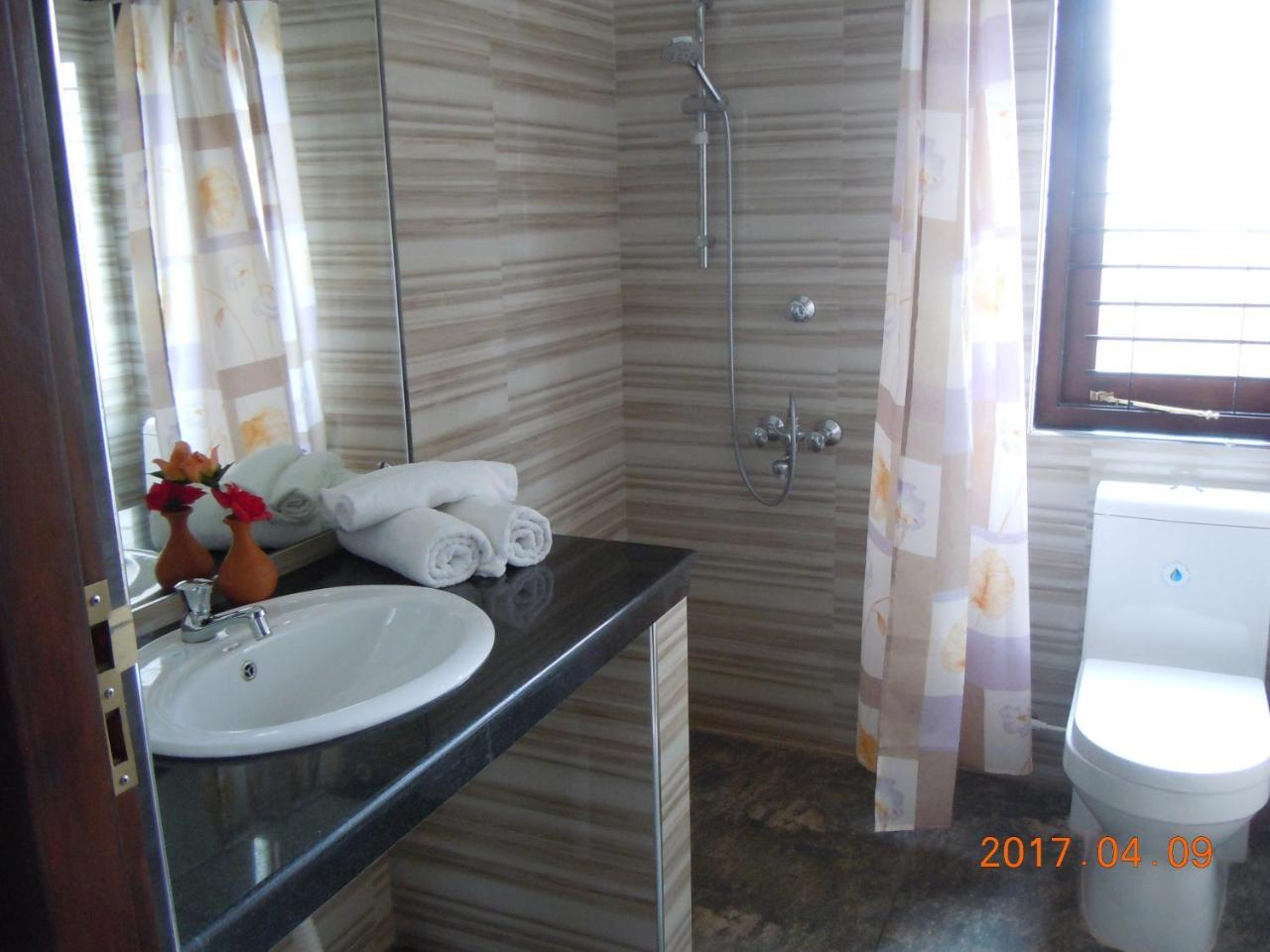 Jmf Hotel Negombo Luaran gambar