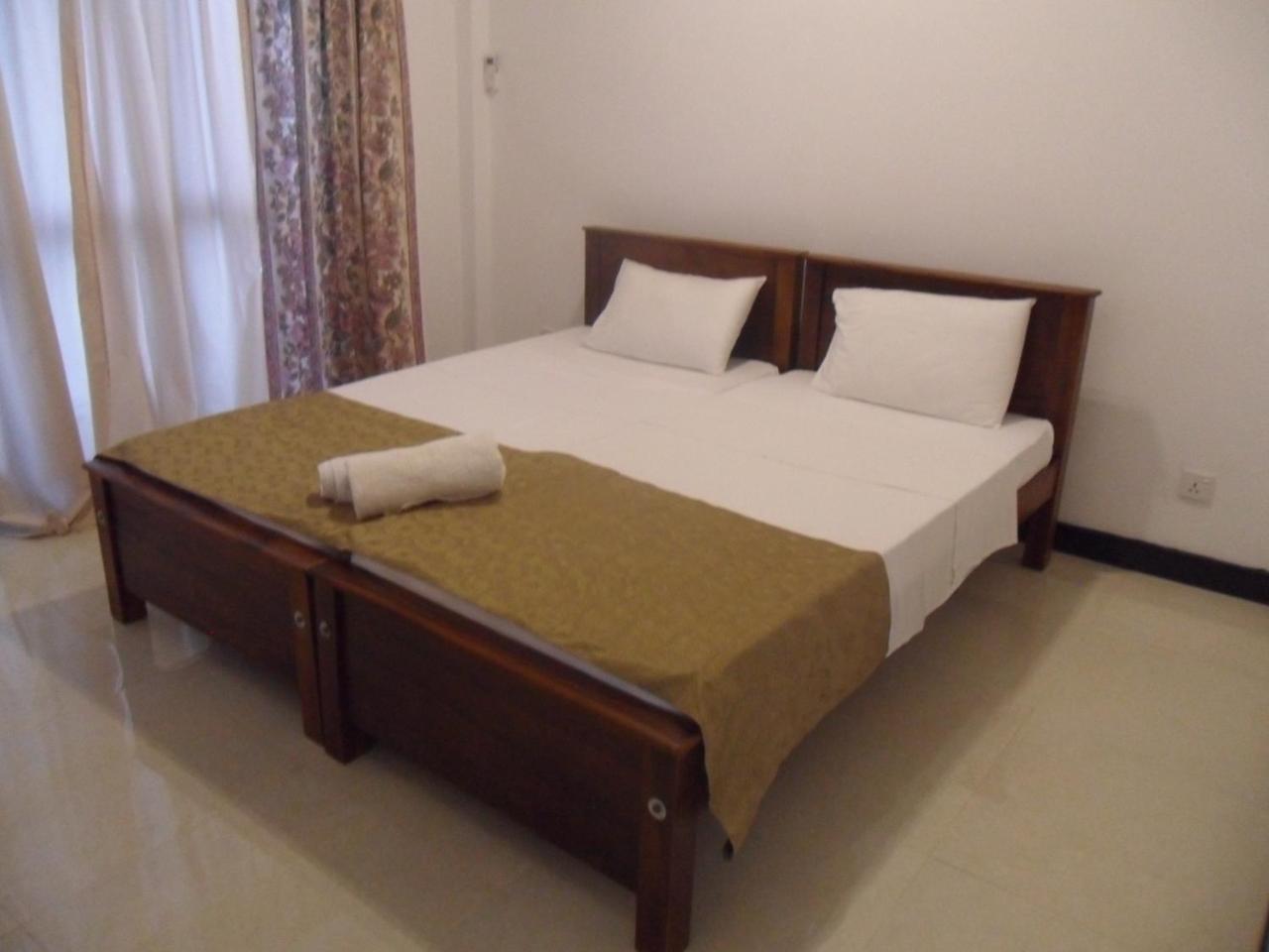 Jmf Hotel Negombo Luaran gambar