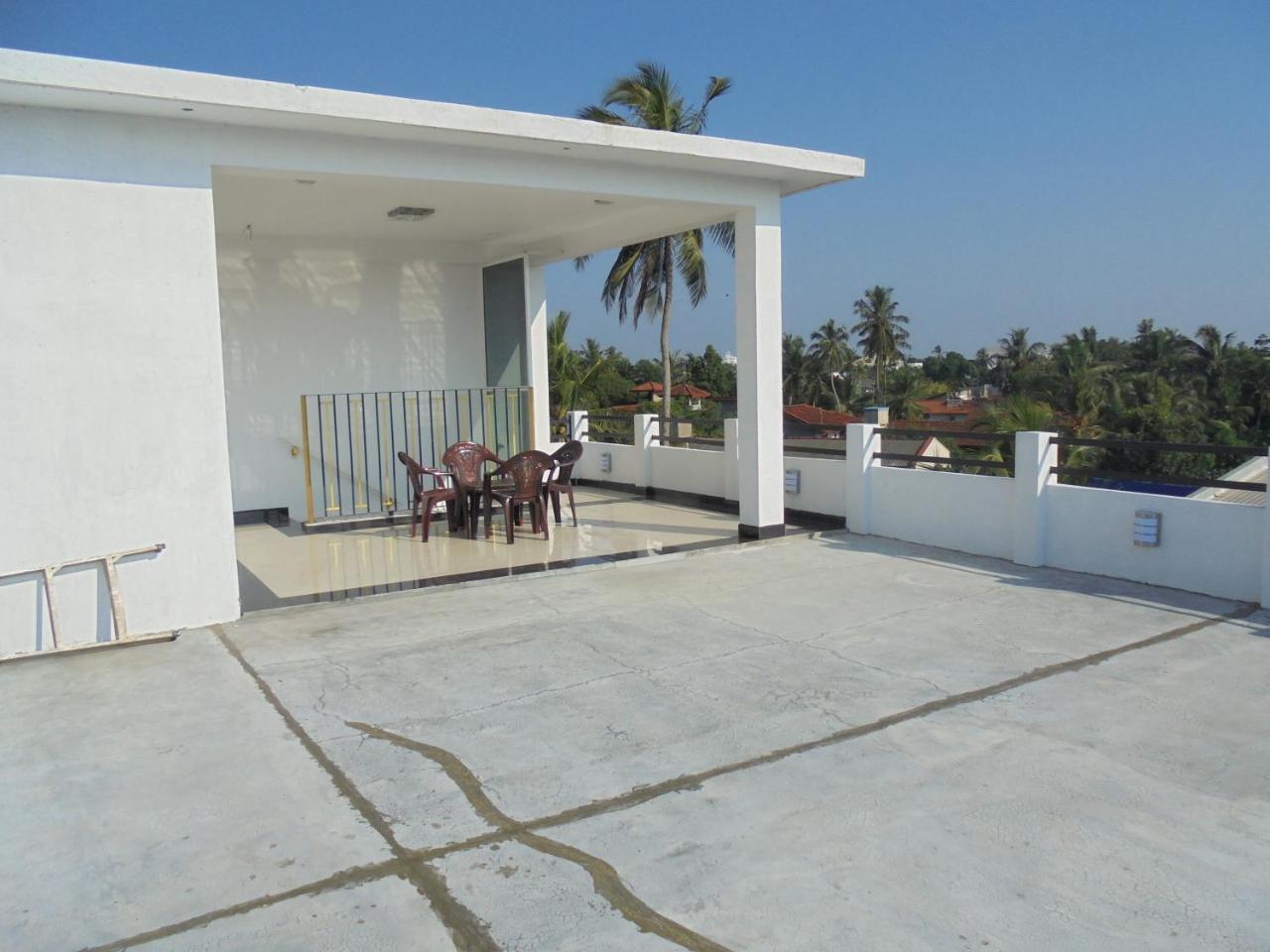 Jmf Hotel Negombo Luaran gambar