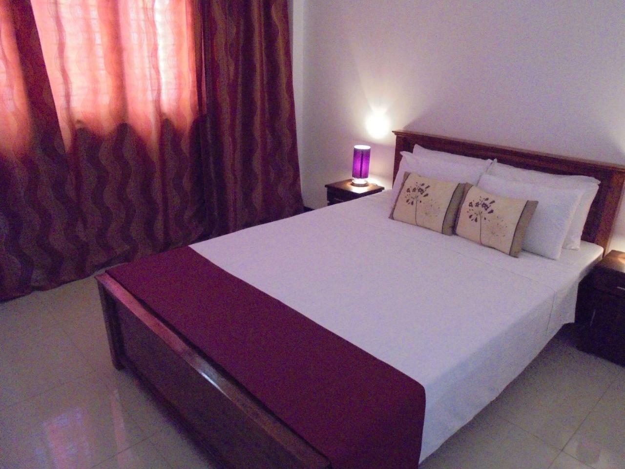 Jmf Hotel Negombo Luaran gambar